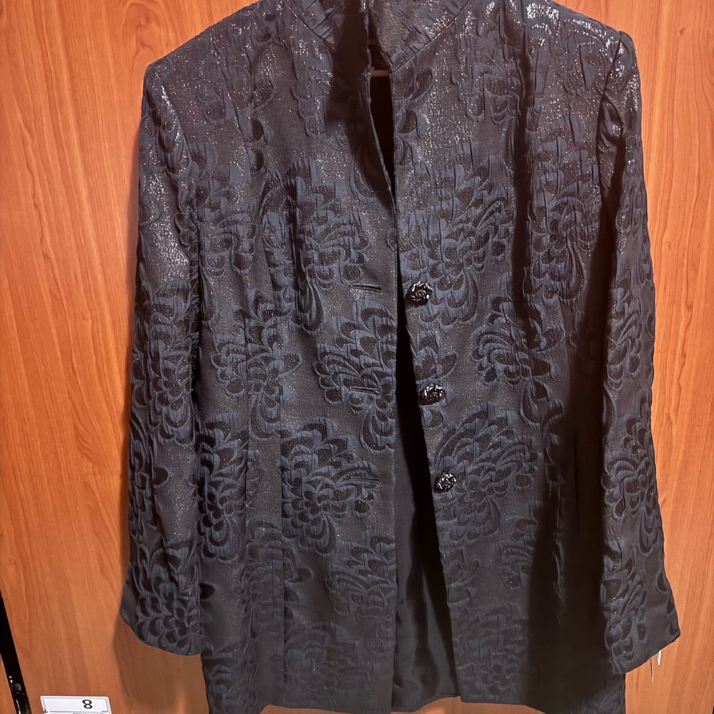 Jones New York Black Floral Blazer